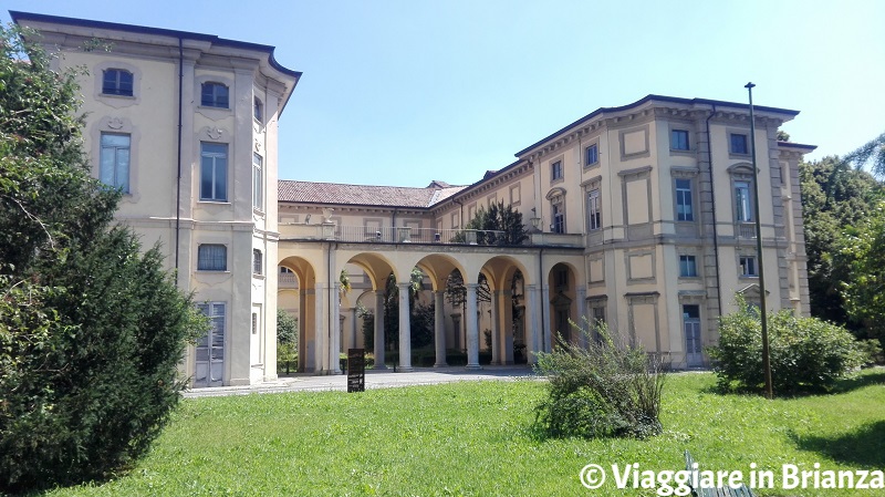 Limbiate, Villa Pusterla Crivelli