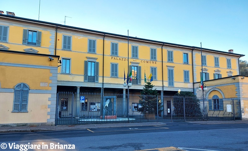 Il municipio di Mariano Comense