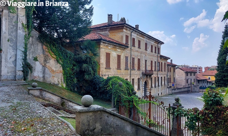 Centro storico di Meda, Palazzo De Capitani