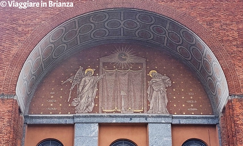 Il mosaico dell'Annunciazione della Chiesa di Santa Maria Nascente di Meda