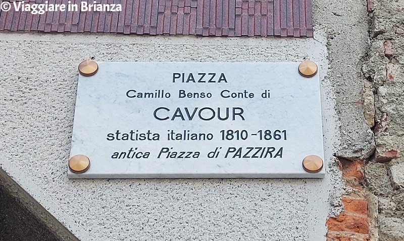 Piazza Cavour nel centro storico di Meda